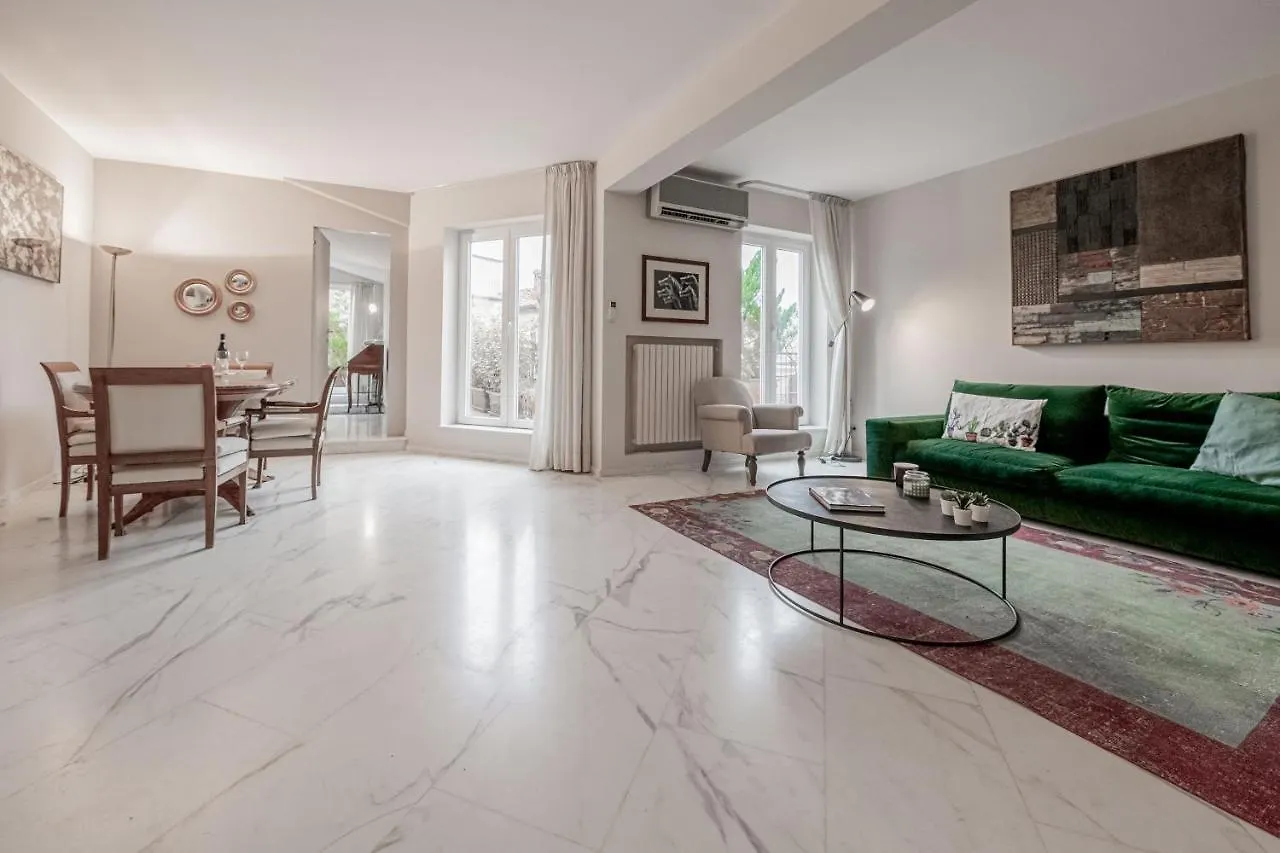 Realkasa Sette Chiese Apartment Болонья 0*,  Италия