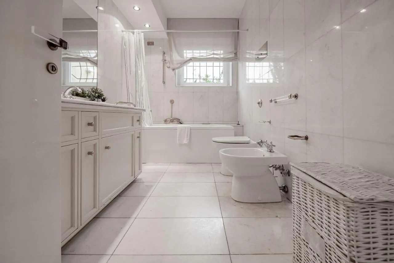 Realkasa Sette Chiese Apartment Болонья 0*,  Италия